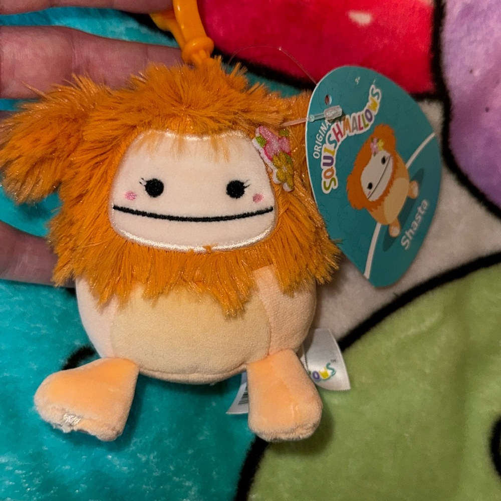 Shasta the Bigfoot squishmallow clip NWT